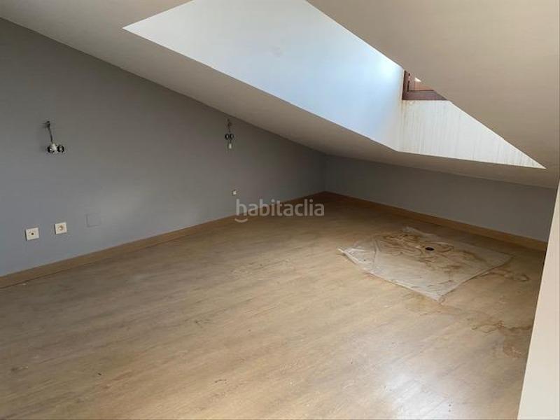 Foto e200803e-1e66-45ed-bf93-8344bd93d1e1. Tríplex vivienda triplex en Simancas