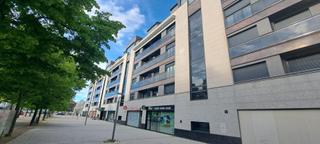 Local Comercial  Madrid. Local en bruto de 98 m2 en laguna de duero