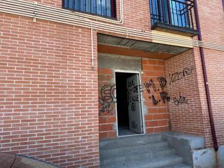 Local Comercial  Enrique granados. Local en venta en tudela de duero