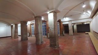 Lloguer Local Comercial  Calle miguel íscar. Amplio local comercial en zona céntrica de valladolid