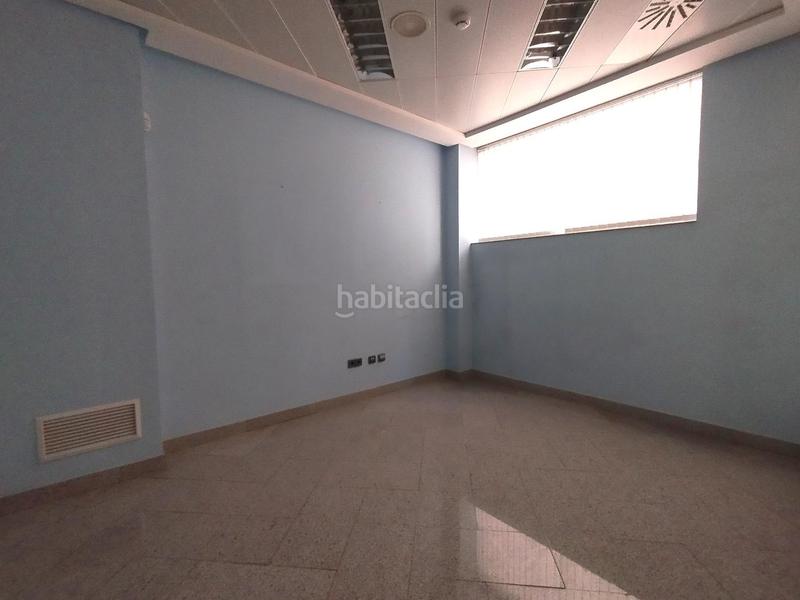 Foto b870cc33-6097-4bf7-b386-e3111efd01ff. Lloguer local comercial a Centro Valladolid