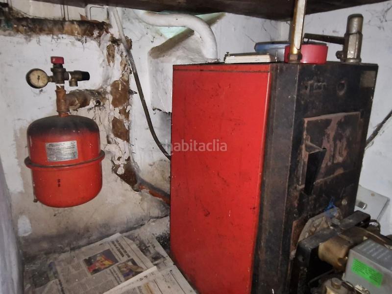 Foto 9f75eaba-ad8c-4467-b7b1-7ee9b1679863. Casa amb calefacció aparcament a Barrocanes Ourense