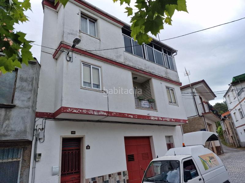 Foto d8c860fc-cb0a-4476-8058-d73b43e67872. Casa amb calefacció aparcament a Barrocanes Ourense