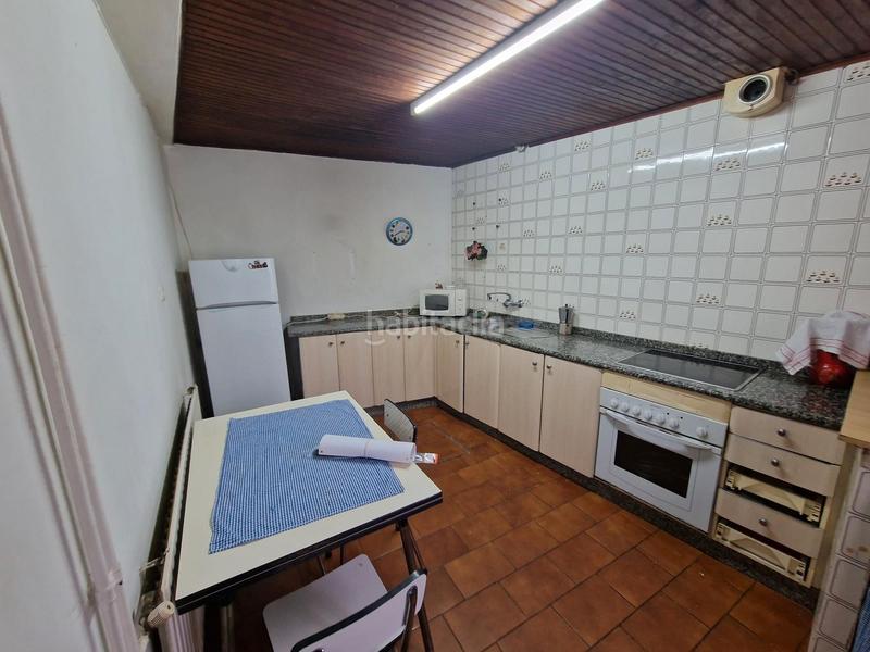 Foto 27e00ca4-27d4-4301-aaa7-7ae872abe4be. House with heating parking in Barrocanes Ourense