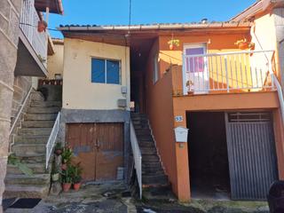 Casa adossada a Paderne de Allariz. Paderne de allariz