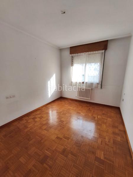 Foto d10a9105-aec4-4a09-a4c3-fcd8b36d1650. Appartement avec chauffage parking dans Casco Viejo Ourense