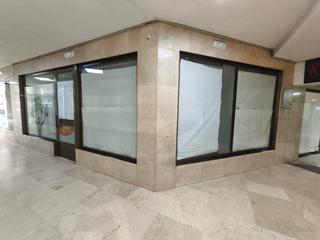 Lloguer Local Comercial a Centro. Pleno centro