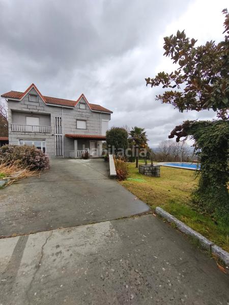 Foto 6b1f2e3f-d7c4-40c8-931b-6af886dfb48f. Chalet moreiras en Toén