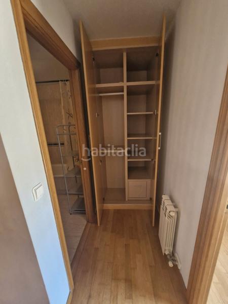 Foto c373e0aa-4293-41f2-b354-d046384c9e37. Piccolo appartamento con riscaldamento parcheggio in Ourense