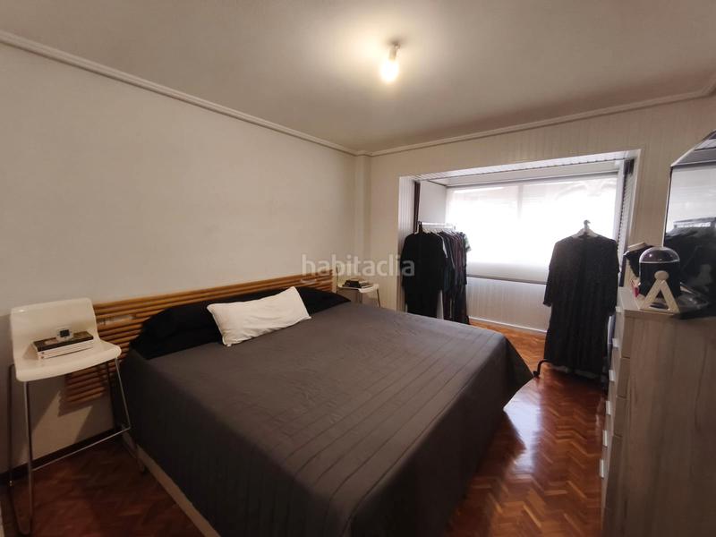 Foto f7cbc536-e8f2-41b7-870b-33331ee42d85. Piso Centro ( c/progreso ) / todos los servicios en Ourense