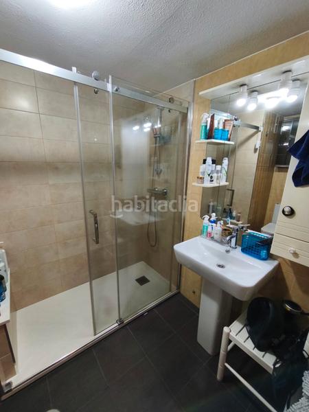 Foto ff6b176d-248d-4e90-bd1c-34ae3635ea17. Piso Centro ( c/progreso ) / todos los servicios en Ourense