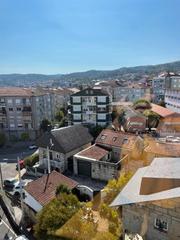 Apartament a A Carballeira. Avd. portugal ( prox. m. macias ) / amueblado
