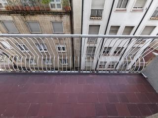 Piso en Centro. Pleno centro ( prox. parque san lazaro ) / oportunidad