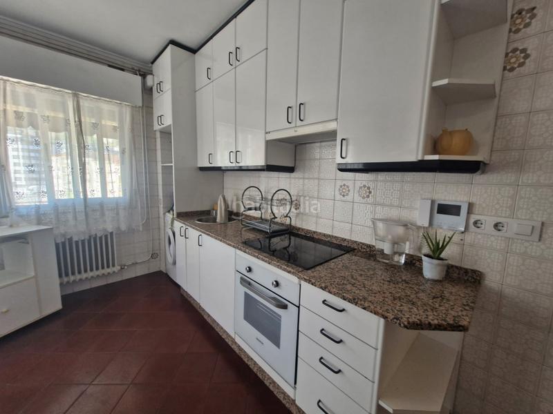 Foto c266b880-1f78-4aba-9785-a0fd5659ed4a. Affitto appartamento con riscaldamento parcheggio in Ourense