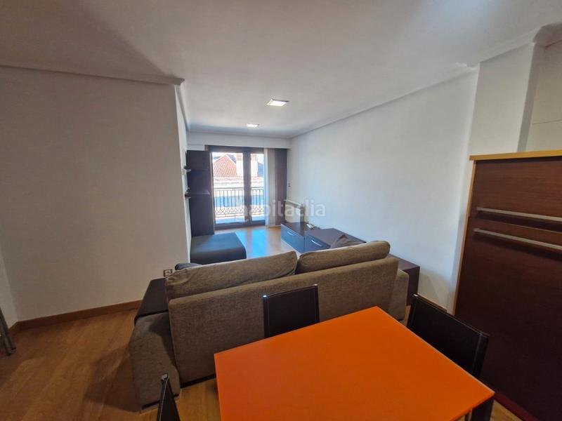 Foto 0dcc005b-db23-4fc5-8f5d-e6714e8eb5c4. Lloguer apartament amb calefacció aparcament a Residencia Ourense