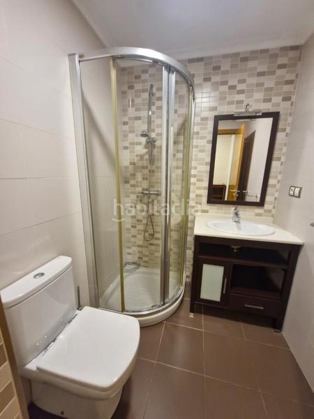 Foto d1b792f4-fd95-400a-917a-89609269d476. Lloguer apartament amb calefacció aparcament a Residencia Ourense