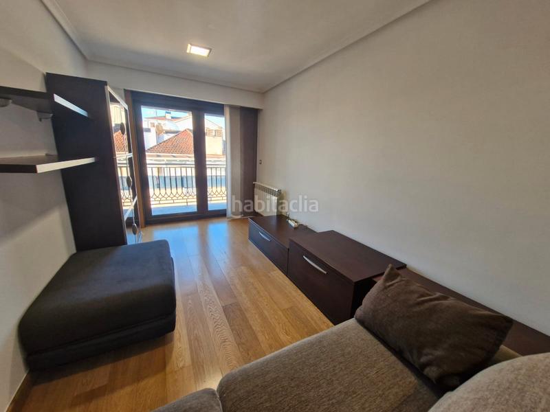 Foto e14c7854-e006-4a06-af45-fdf685f09d05. Lloguer apartament amb calefacció aparcament a Residencia Ourense