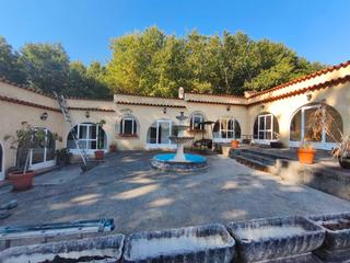 Xalet a Coles. Chalet con terreno amplio zona vilarchao ( coles )