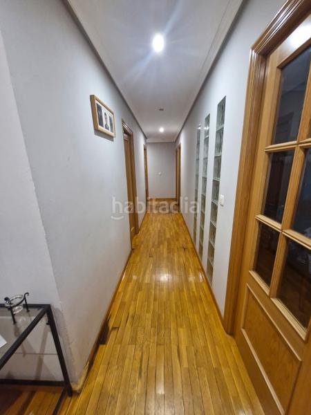 Foto c2b2c8dc-807f-4237-b234-beebd2636d60. Piso valenza / todos los servicios en Barbadás