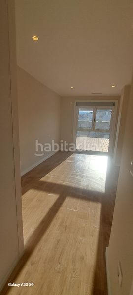 Foto 38126e28-b074-48b3-a3e2-fd15de6d9fc2. Apartament amb calefacció aparcament a Centro Ourense