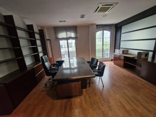 Lloguer Local Comercial a Centro. Oficina centro / c/progreso / acondicionada