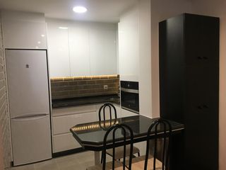Rent Studio in Couto. Centro ( prox. couto ) / amueblado / todos los servicios