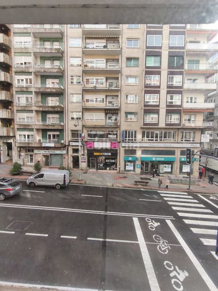 Foto 30fa7ad7-c3f6-43ed-9f29-e2966e073a6e. Pis a Centro Ourense