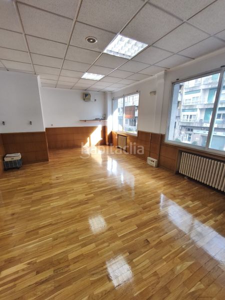 Foto 5b69f41e-491a-4686-8df6-874a4bfa8884. Pis a Centro Ourense
