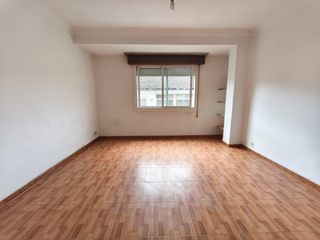 Appartement à Centro. Pleno centro / para reformar