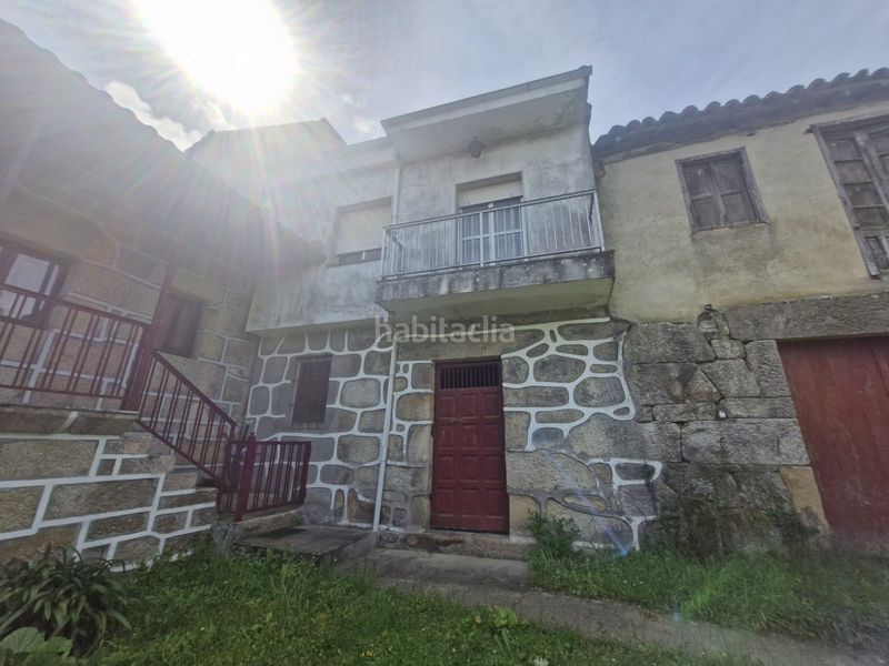 Foto 06ccb4df-8908-4f77-9790-3561ce4ef9f2. Casa adossada a Maceda