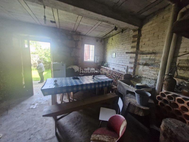 Foto ea1f4064-652e-41d2-9588-c21e822e6b70. Casa adossada a Maceda