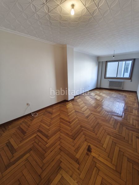 Foto 4f464016-8322-4773-9648-e177f1432757. Pis amb calefacció aparcament a Centro Ourense