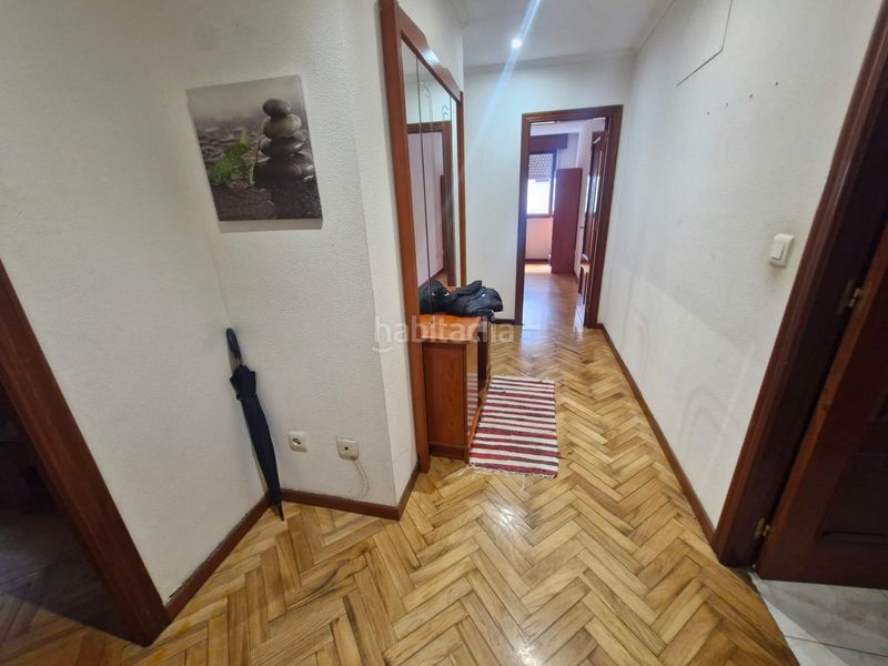 Foto b5a1eb10-0fb9-42cb-95ec-6554d0894d2a. Apartament amb calefacció aparcament a Barbadás