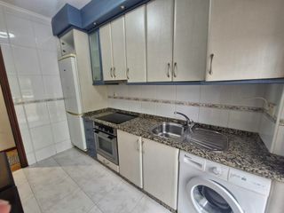 Apartament a Barbadás. Valenza / oportunidad / todos los servicios