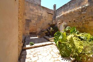 Chalet in Calle lluna 52. Casa de pueblo con garaje y patio en santa margalida