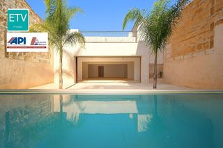 Casa adossada  Calle lluna. Casa con licencia vacacional en  sa pobla