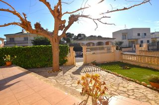 Xalet  Calle del corb mar�. Chalet pareado cerca de la playa en playa de muro