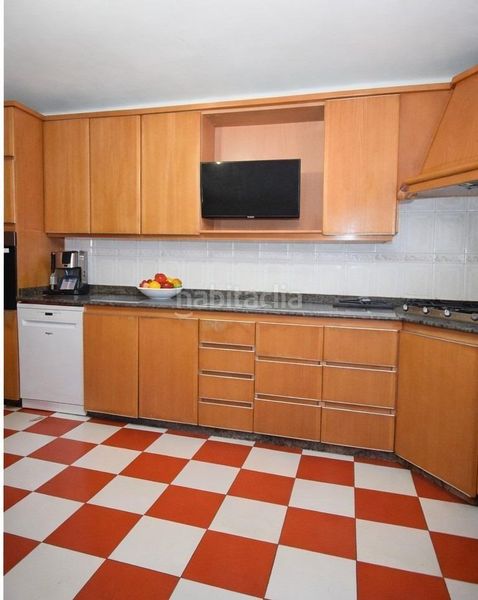Foto 43f1a236-fbef-48d5-a285-1534b05e0b1f. Casa amb aparcament a Muro