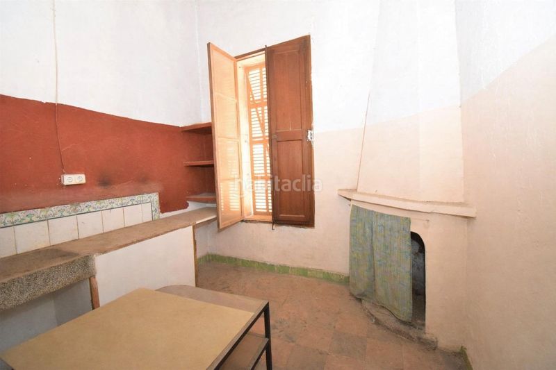 Foto 5c63b2ad-7406-48f6-ac3c-06955f79fc24. Casa edificio para reformar en Muro
