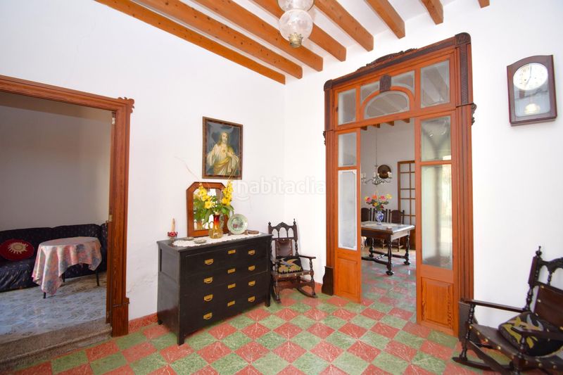 Foto df903d12-a00f-43d9-9768-0bd4479a8f8b. Casa amb aparcament a Llubí