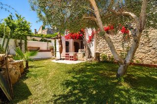 Haus in Campanet. Casa con jardin en ullaró