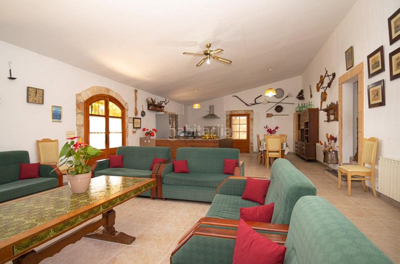 Foto 0febdb33-8344-4085-8875-794a94600700. Masia amb calefacció aparcament piscina a Llubí