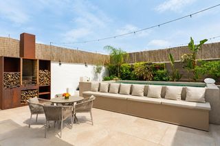 Haus  Calle notari rafel socies. Casa de pueblo con piscina y   garaje en muro