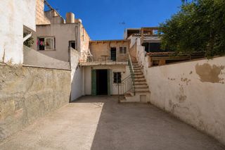 Maison à Gran Via de Colom. Casa  con patio   en inca