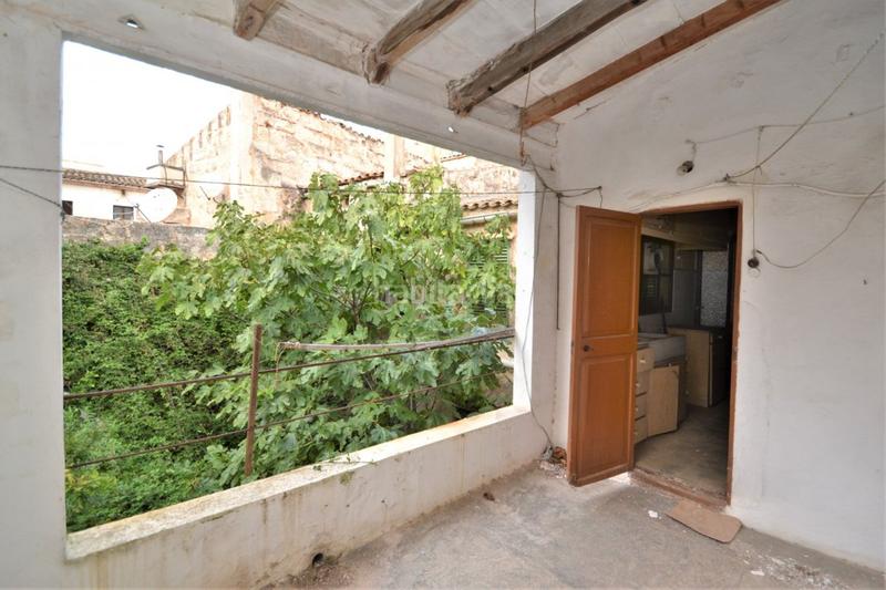 Foto 93f99352-3024-4446-b1bd-c0cfec1bc8ed. Masia a calle major 6 a Muro