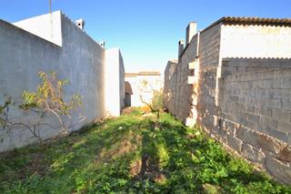 Terreny residencial  Calle maria i josep. Solar en venta en muro.