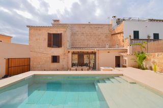 Casa aparellada  Calle jaume ferrer. Chalet pareado con piscina en muro