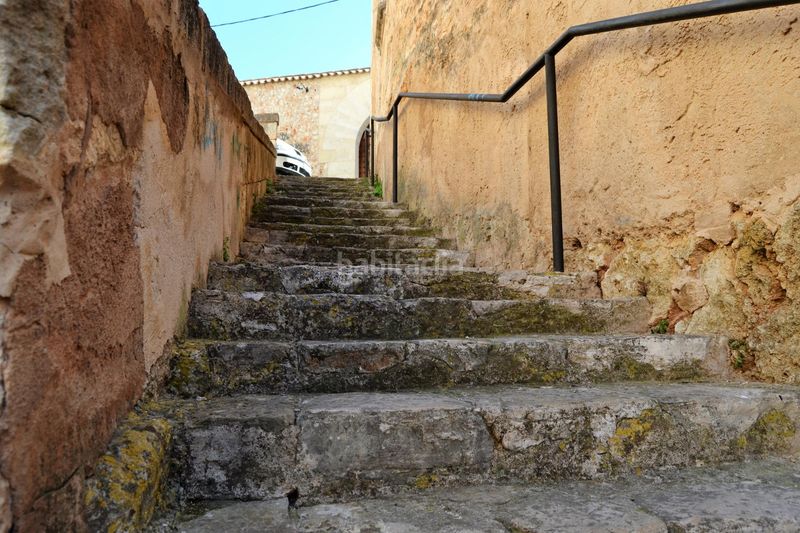 Foto f0ab6f7a-838c-4ed5-aec7-a53995633cf7. Edificio in Muro