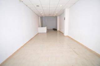 Business premise in Calle antoni maura 14. Locales  en calle céntrica en lloseta