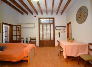 Casa a Calle sant joan 27. Casa de pueblo en el centro de  muro